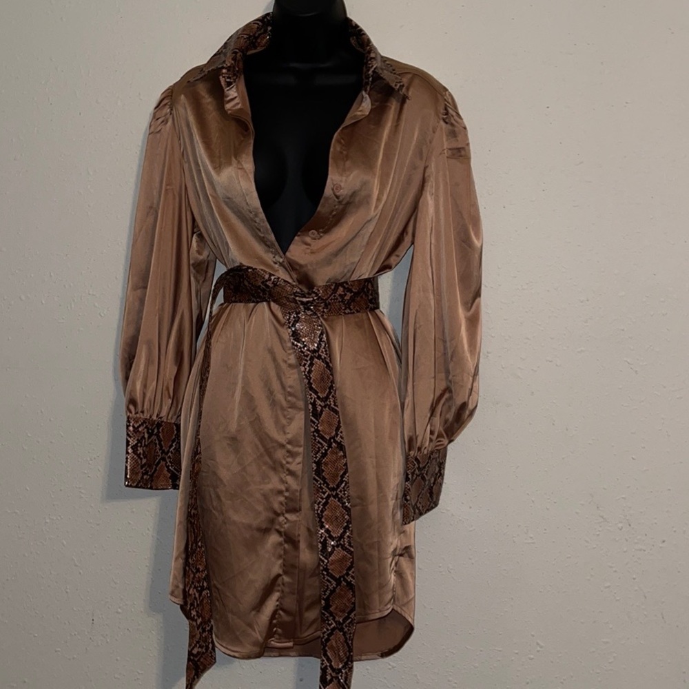 Fashion nova satin dress, bronze, size large. Never worn